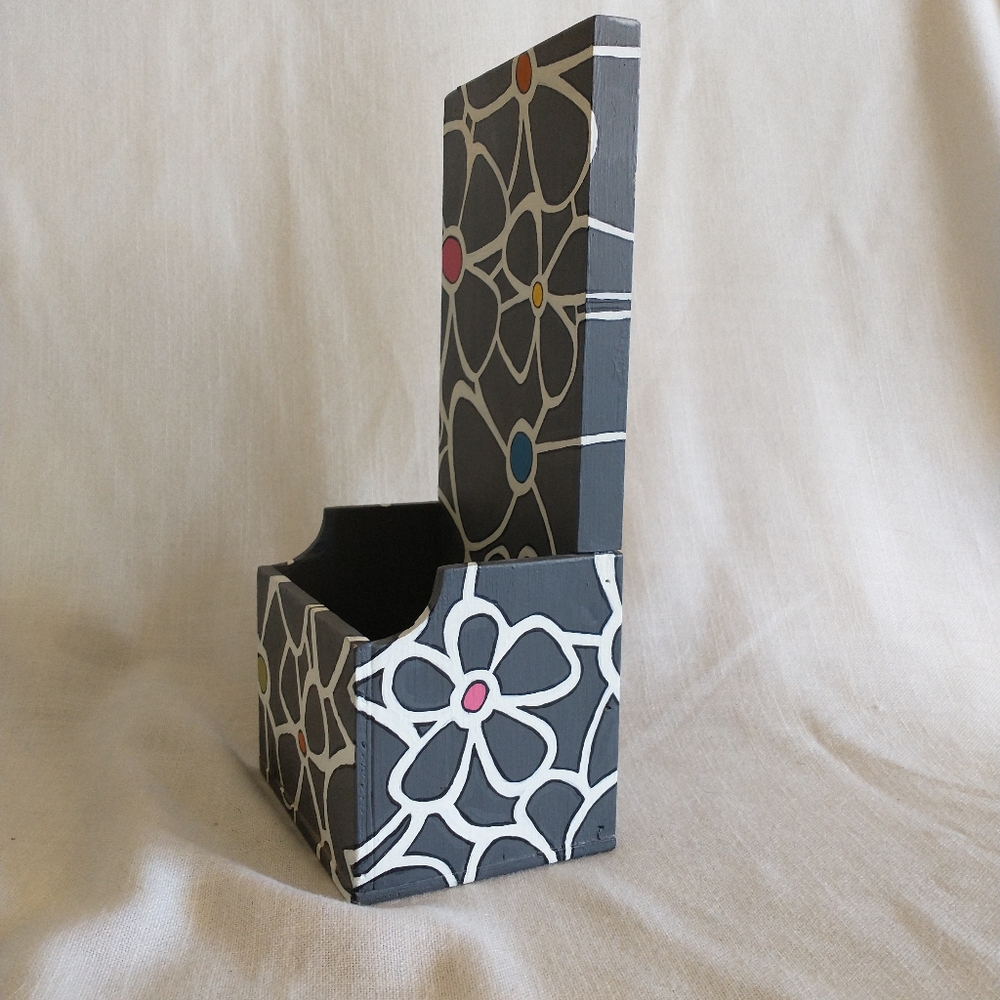 Mail / Misc. Holder - handmade and painted, one of a kind! - Picture 4 of 4